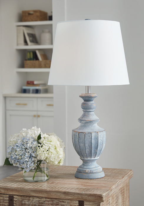 Cylerick Terracotta Table Lamp (1/CN)